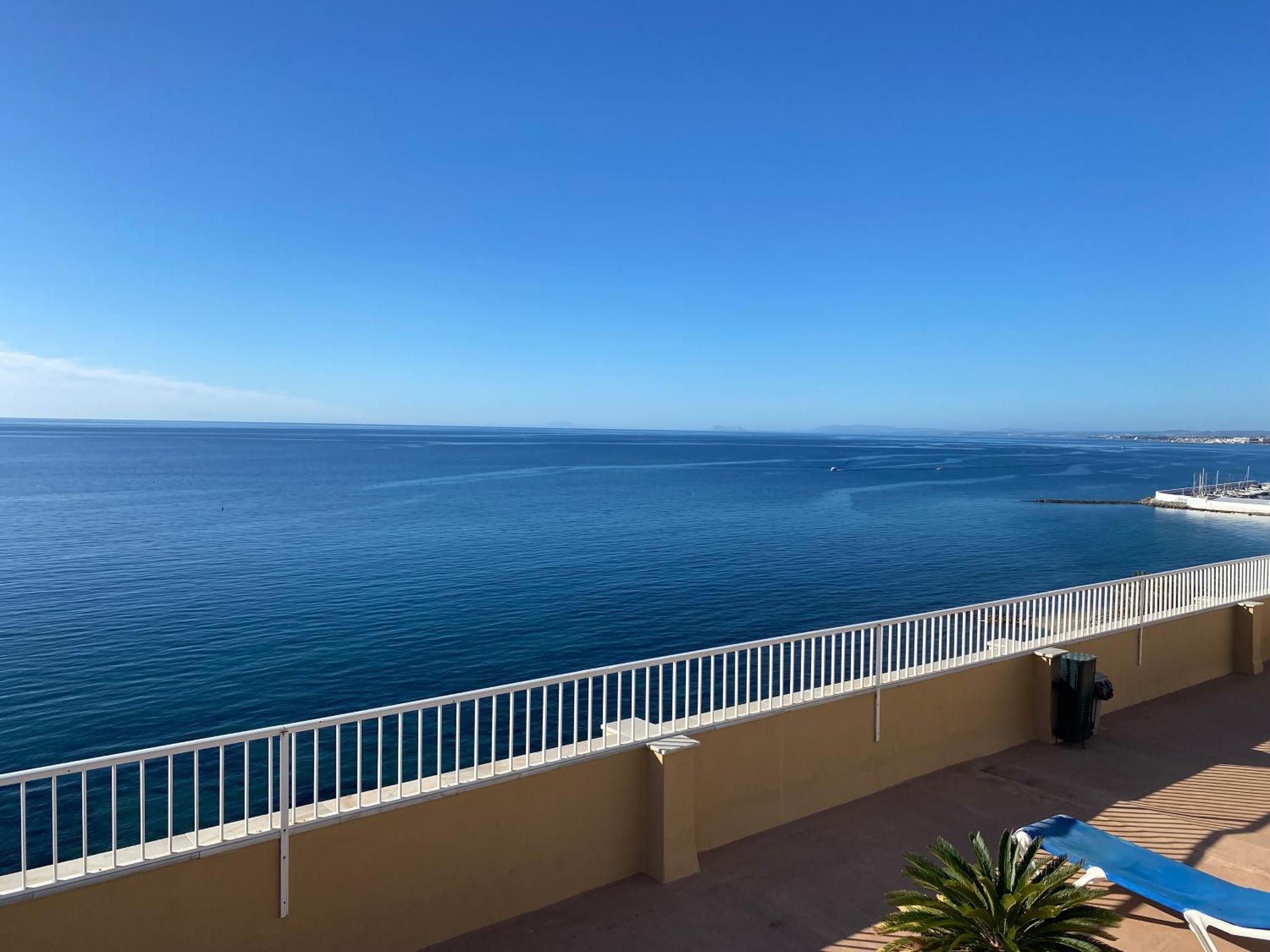 Appartement Beachfront Edificio Mayoral Primera Linea De Playa Y Centro Ciudad Con Barco Opcional *