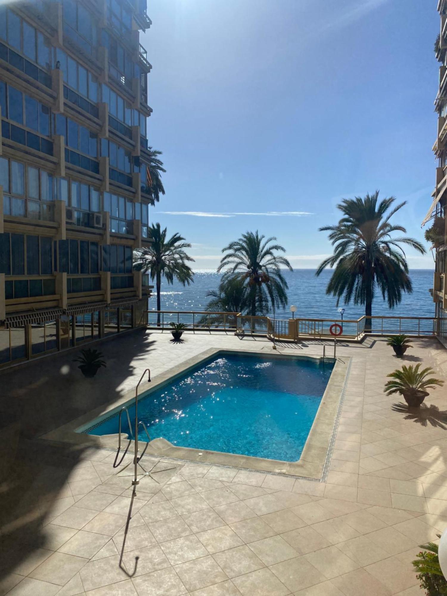 Appartement Beachfront Edificio Mayoral Primera Linea De Playa Y Centro Ciudad Con Barco Opcional *
