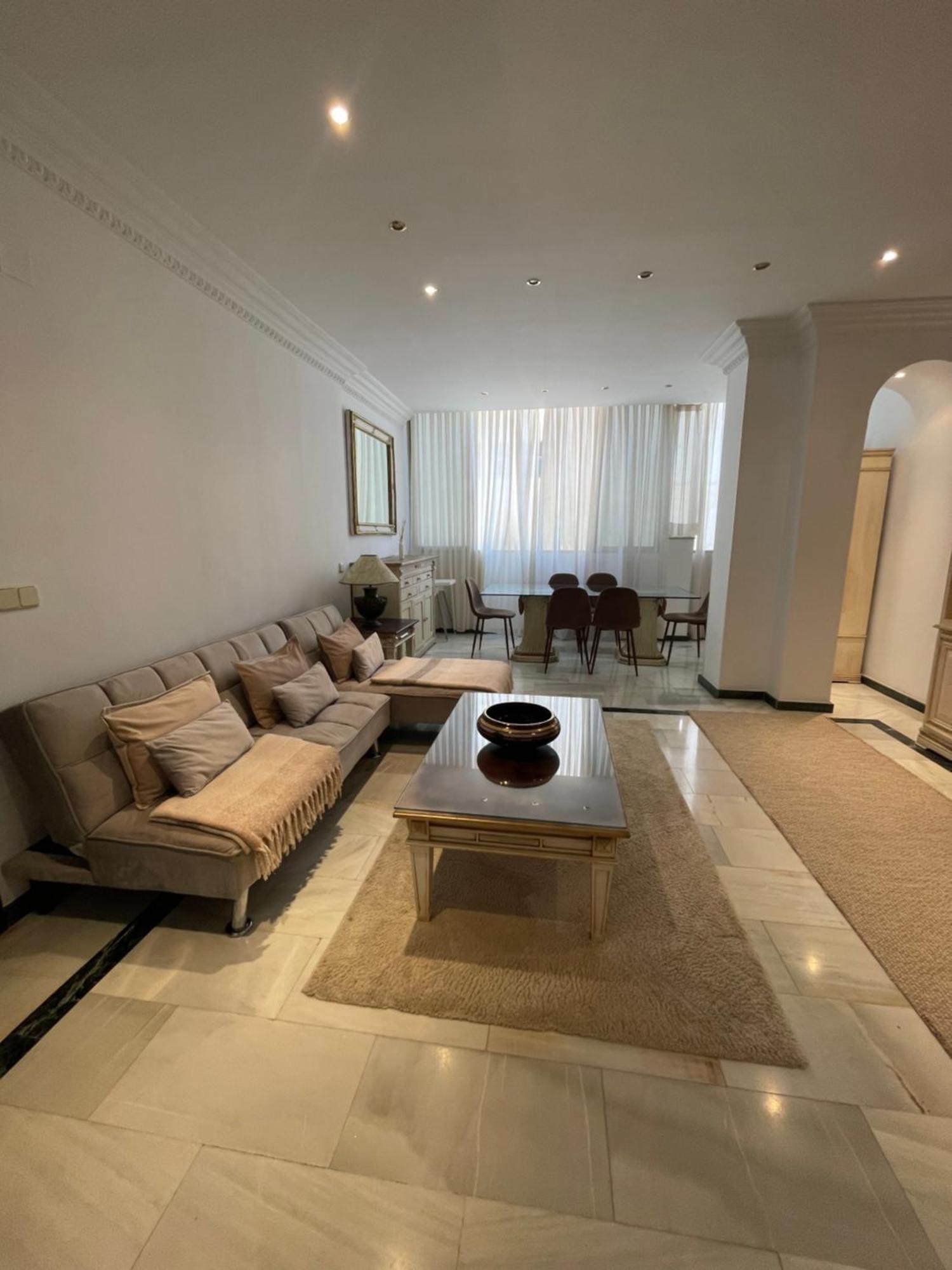 Appartement Beachfront Edificio Mayoral Primera Linea De Playa Y Centro Ciudad Con Barco Opcional Marbella